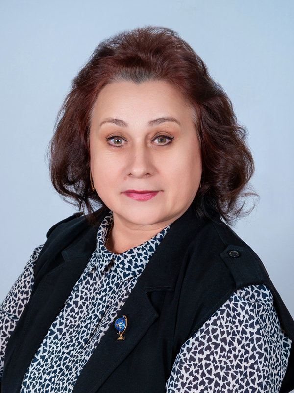 Южакова Галина Ивановна.